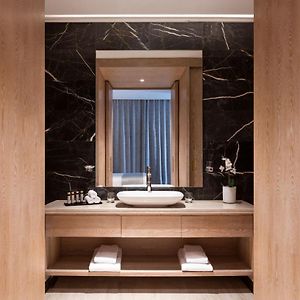 Executive  Beach King Suite